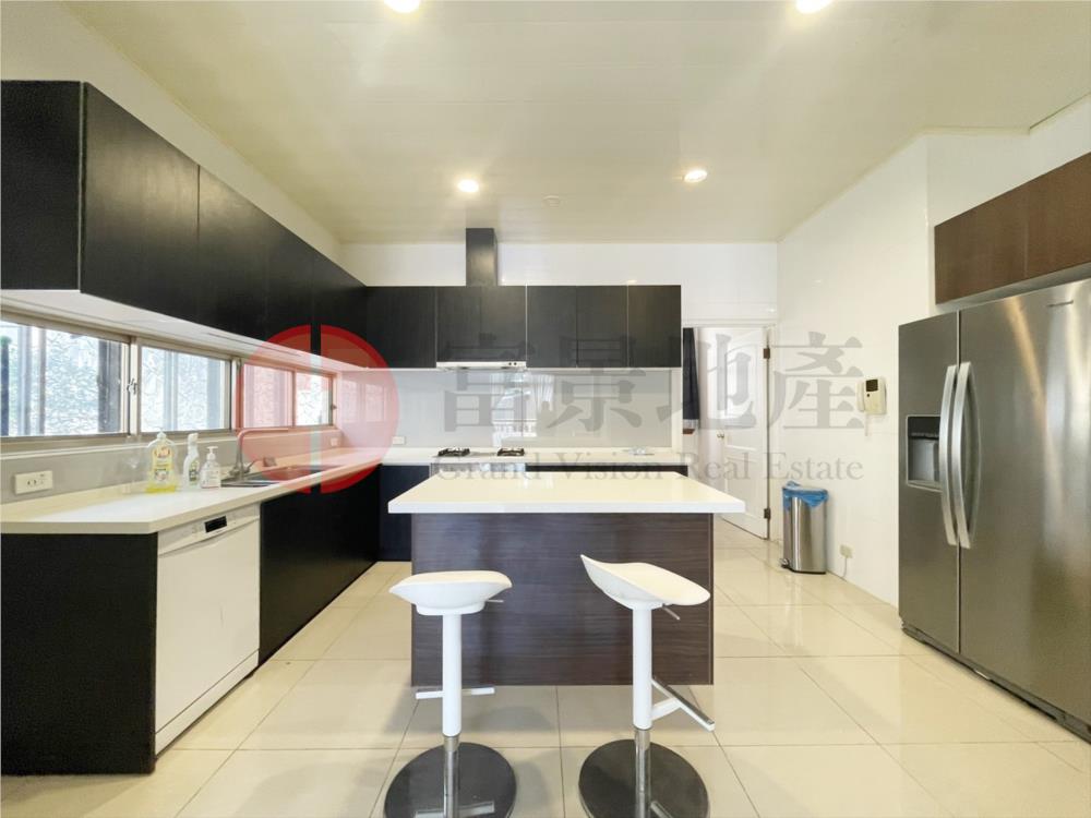 *天母獨棟泳池別墅*