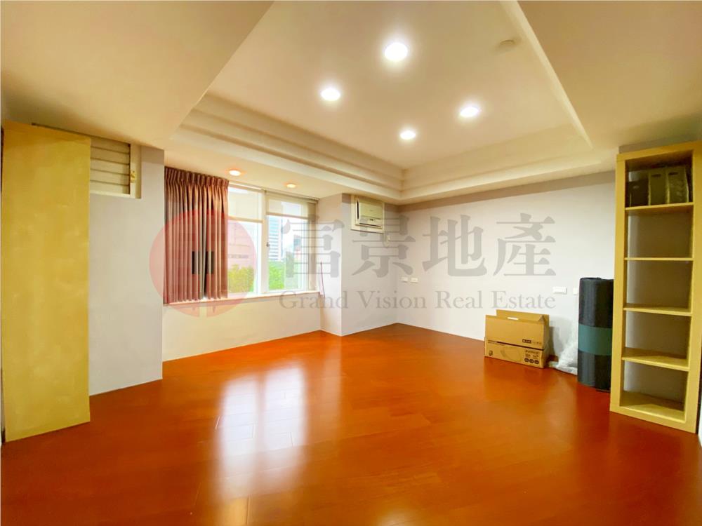 仁愛路樹海景觀大三房三廳｜家俱全配拎包入住
