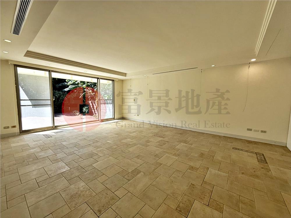 近TES*文化大學*前庭後院*享受清幽